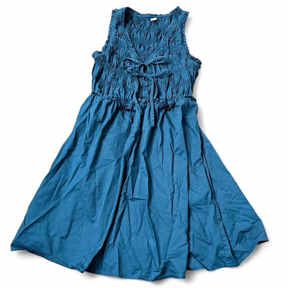 Old Navy Dresses & Skirts - Old Navy women's M Tidewater Blue Smocked Fit Flare Mini Dress With Pockets